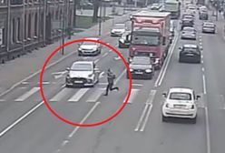 Wbiegła na przejście na czerwonym. Kierowca nie zdołał uniknąć potrącenia