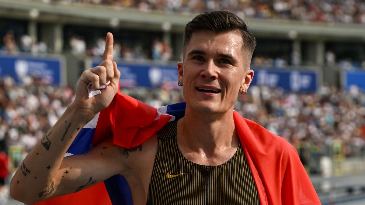 Getty Images / Artur Widak/NurPhoto via Getty Images / Jakob Ingebrigtsen 