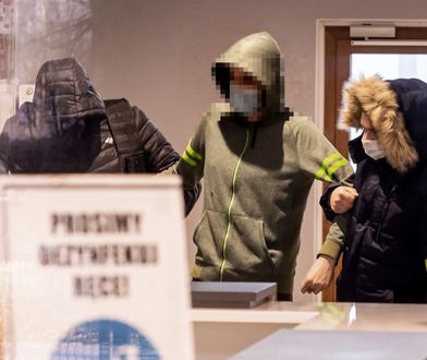 Atakował przechodniów bardzo długim nożem w centrum Torunia. Grozi mu dożywocie