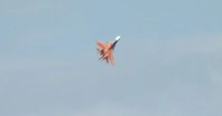 Tajemniczy bombowiec taktyczny Su-34. Nie należy do Rosji