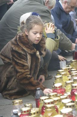 Morze światełek w sercu stolicy - relacja WP z Warszawy