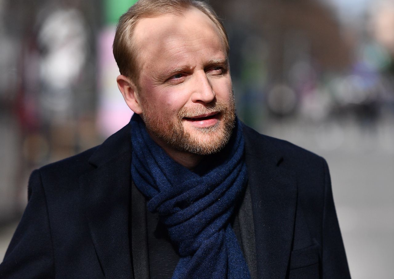 "Upadek narodu". Piotr Adamczyk w centrum brudnej politycznej gry