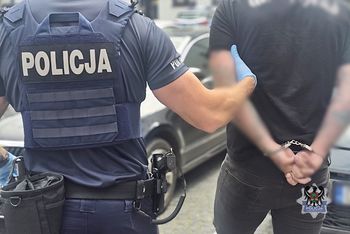 Zatrzymano grupę oszustów działających różnymi metodami