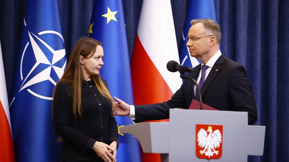 Oświadczenie prezydenta Andrzeja Dudy. Wraz z nim Roma Wąsik i Barbara Kamińska