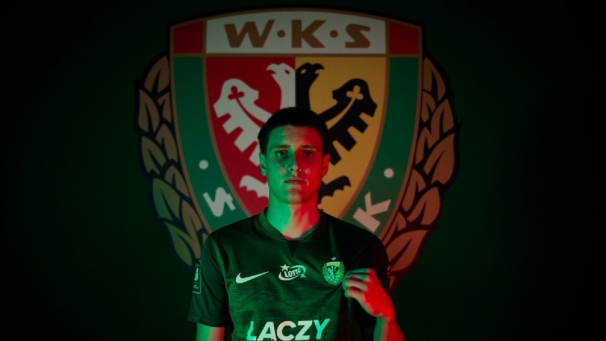Materiały prasowe / Adriana Ficek/slaskwroclaw.pl / Na zdjęciu: Ołeksandr Hawryłenko został nowym piłkarzem Śląska Wrocław