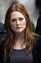 Julianne Moore poszukuje Nicolasa Cage'a