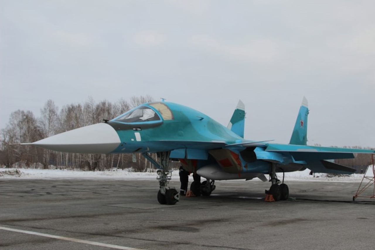 Su-34 aircraft with the visibly between the engine nacelles, suspended fuel tank PTB-3000