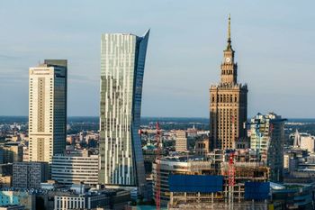 Największe miasta w Polsce: aktualny ranking. Które z nich ma największą powierzchnię, a które zamieszkuje najwięcej osób?