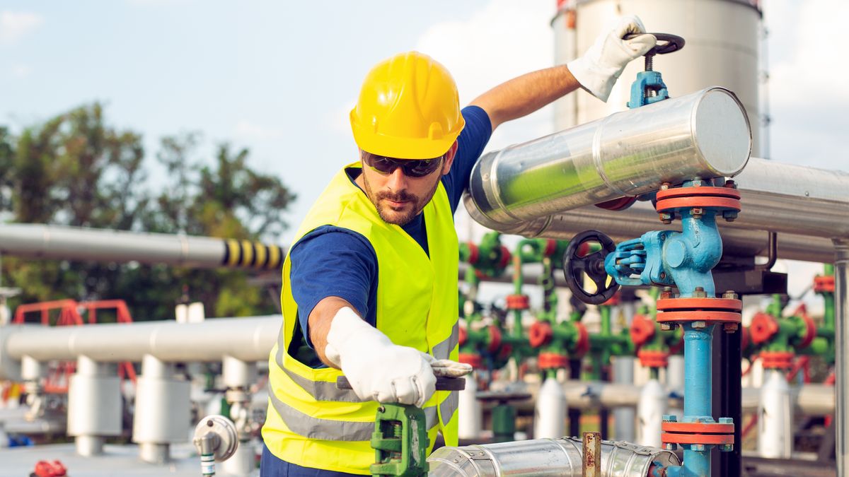 ZORAN ORCIKadult, business, chemical, contractor, energy, engineer, engineering, equipment, factory, fittings, fuel, gas, hard, hardhat, helmet, industrial, industry, installer, job, maintenance, male, man, occupation, oil, people, person, petrochemical, pipeline, plant, portrait, power, production, protective, safety, service, site, supply, teamwork, technology, tool, treatment, turning, valve, water, work, worker, workplace