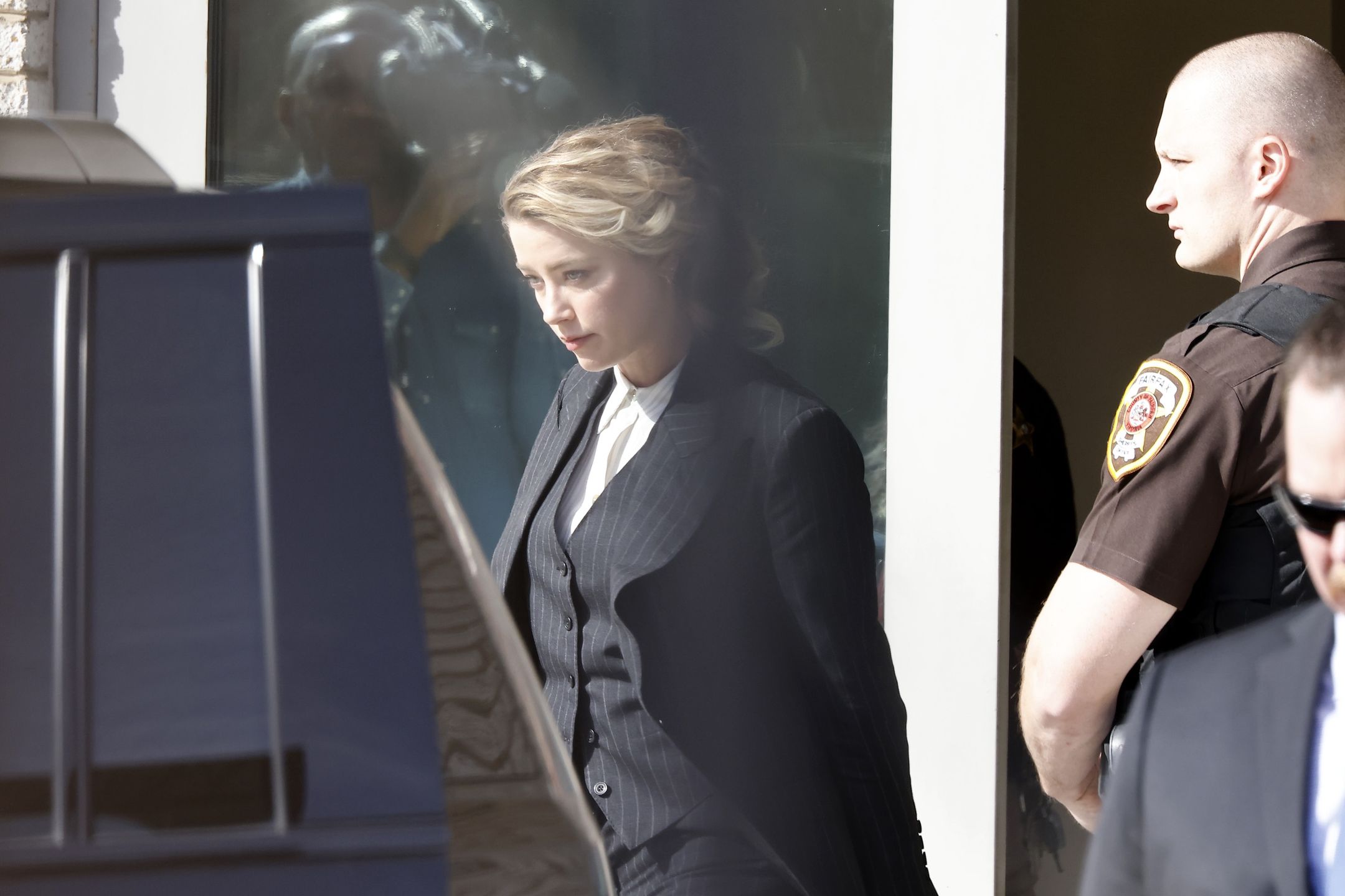 Amber Heard przed sądem w 2018 r.