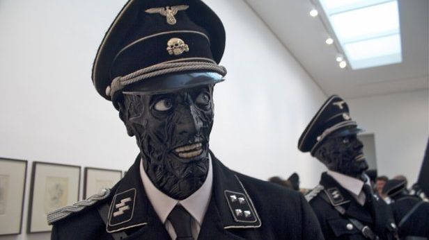 Z bagnetem wśród nazistów, czyli wielcy źli kina pop 1