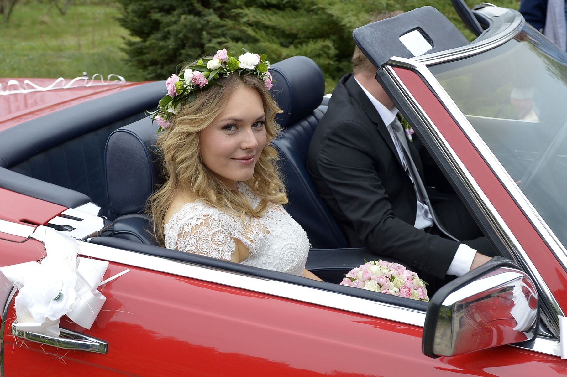 Magdalena Lamparska na planie serialu "To nie koniec świata"