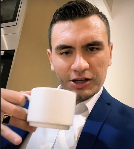 Tak mieszka Conan Kaźmierski (Instagram)
