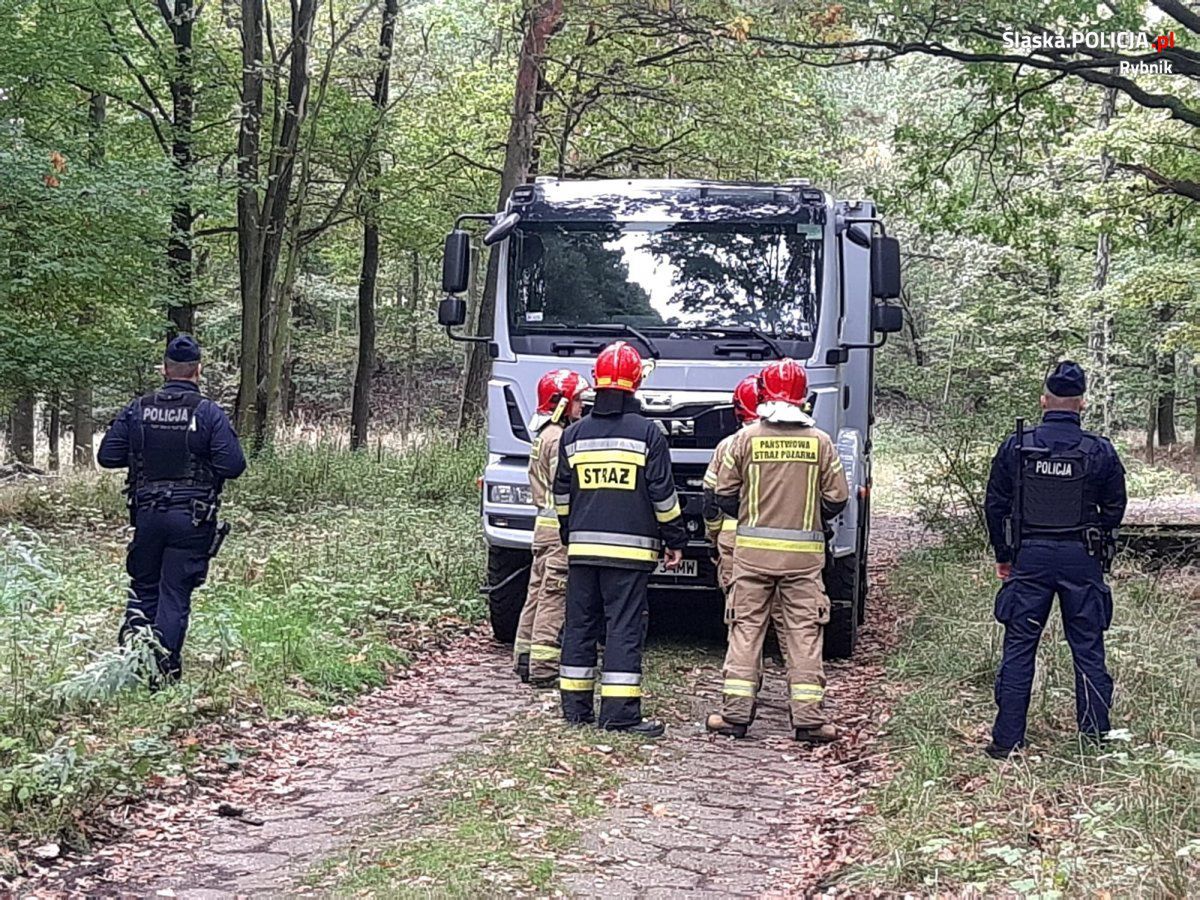 Rybnik. Saperzy podejrzany ładunek zdetonowali na poligonie.