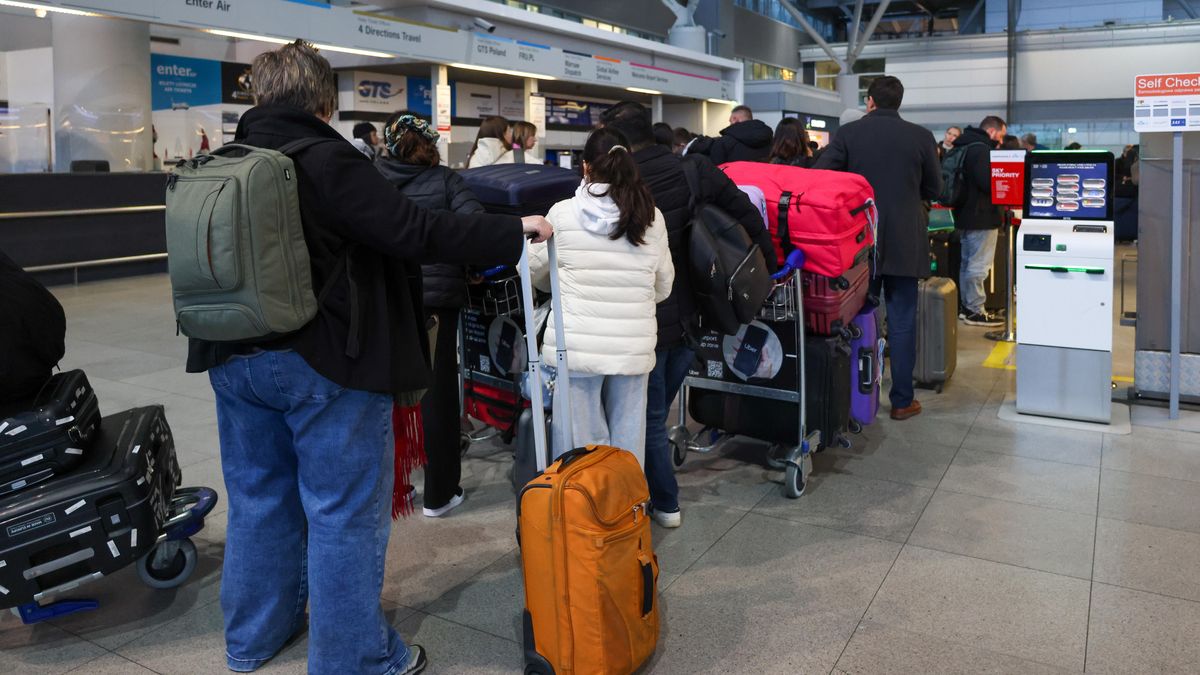Lotnisko Chopina. Polacy na ferie wybierają południe Europy