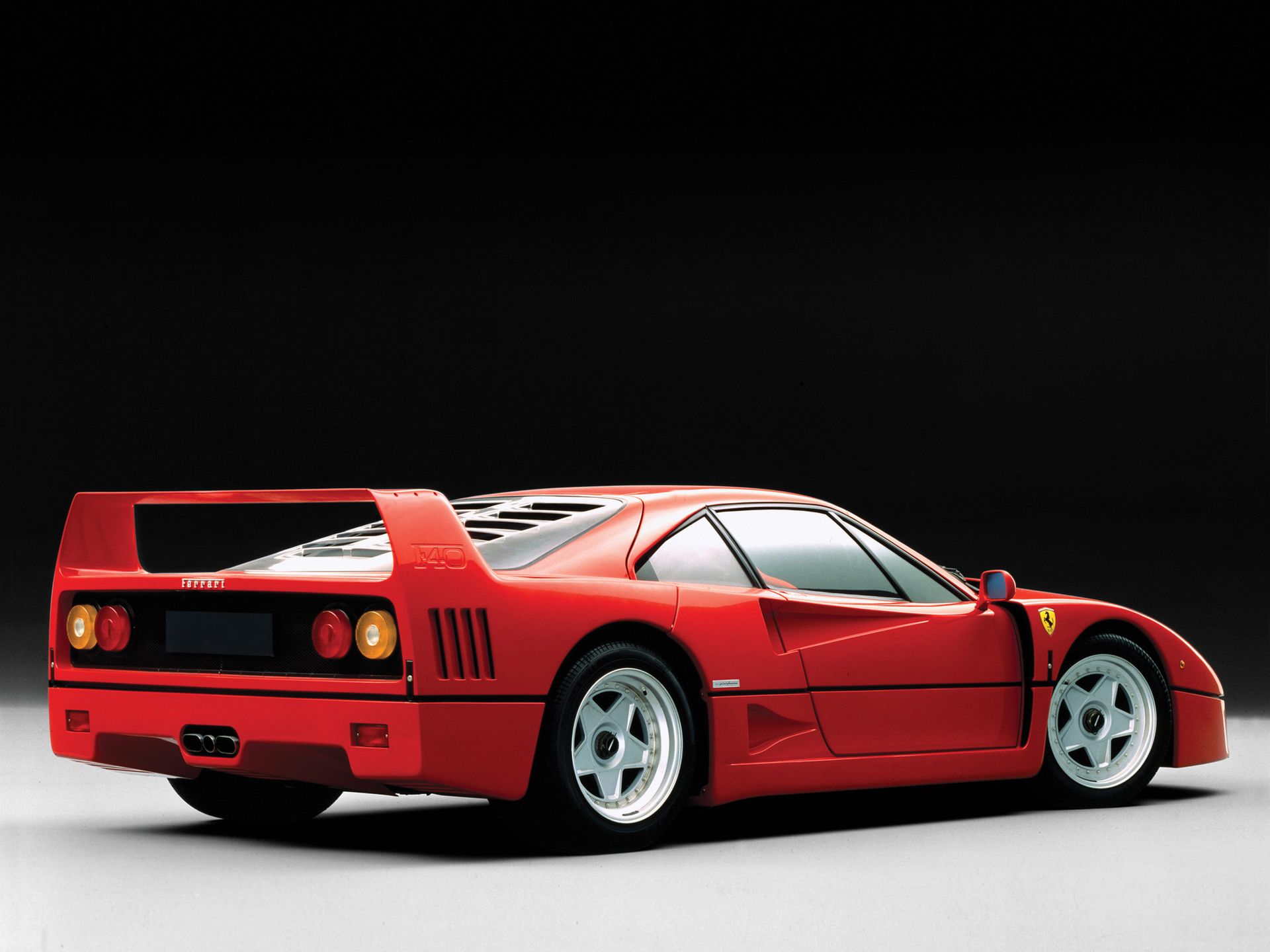 Ferrari F40 1