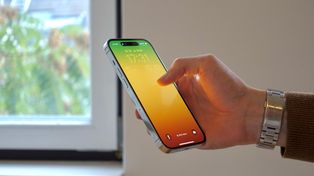 Ochrona numeru PESEL to za mało. Tak oszuści kradną hasła, numery telefonów czy e-maile i co z nimi robią