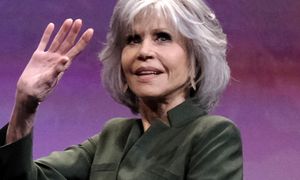 Jane Fonda o przejęciu Warner Bros. "Katastrofalna transakcja"