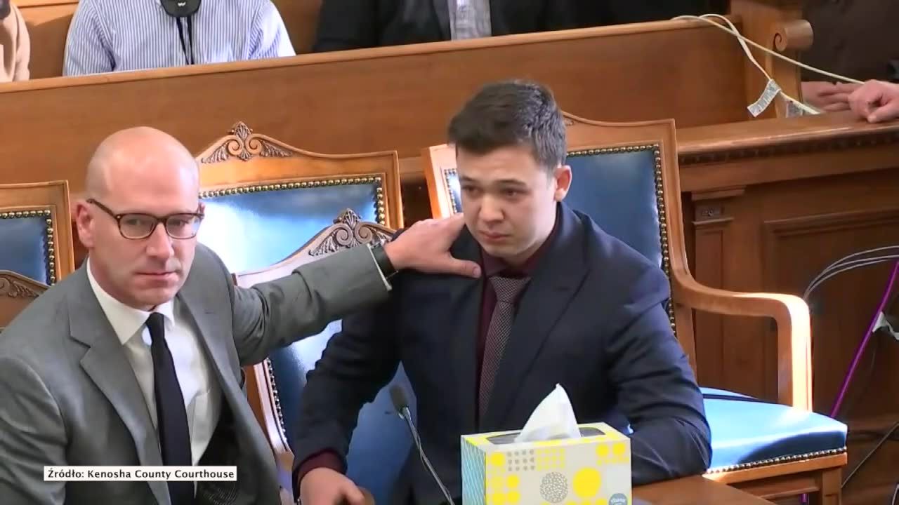 Kyle Rittenhouse uniewinniony. Ława przysięgłych uznała, że zastrzelił dwie osoby w samoobronie.