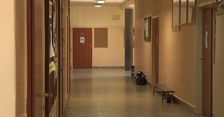 Zainteresowanie szczepieniami młodzieży w szkołach niewielkie. Dyrektorzy placówek rozczarowani