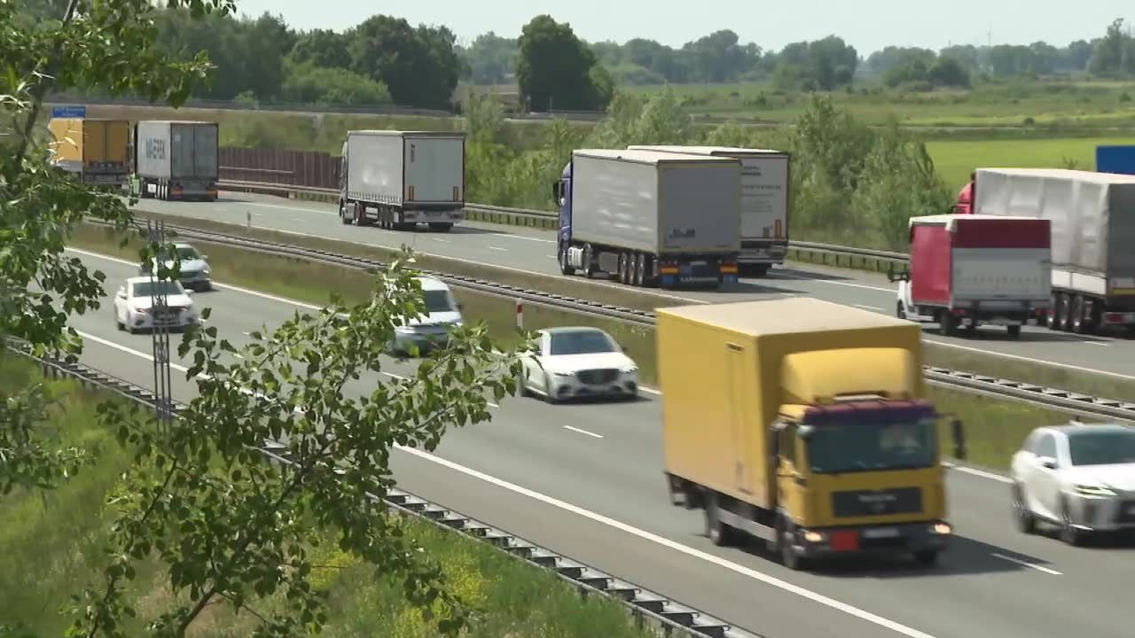 Będzie zakaz “wyścigów słoni”. Wśród przeciwników nie tylko kierowcy ciężarówek