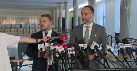 2,5 mln zł wynagrodzenia dla Janusza Kowalskiego ze spółek skarbu państwa?. W ciągu roku takich pieniędzy nie zarobiłem”