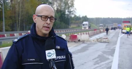 “Nie zatrzymał się do kontroli”. Śmiertelny wypadek auta z migrantami na obwodnicy Wasilkowa.