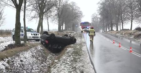 Trzy wypadki w jednym miejscu. Niebezpieczne warunki na polskich drogach.