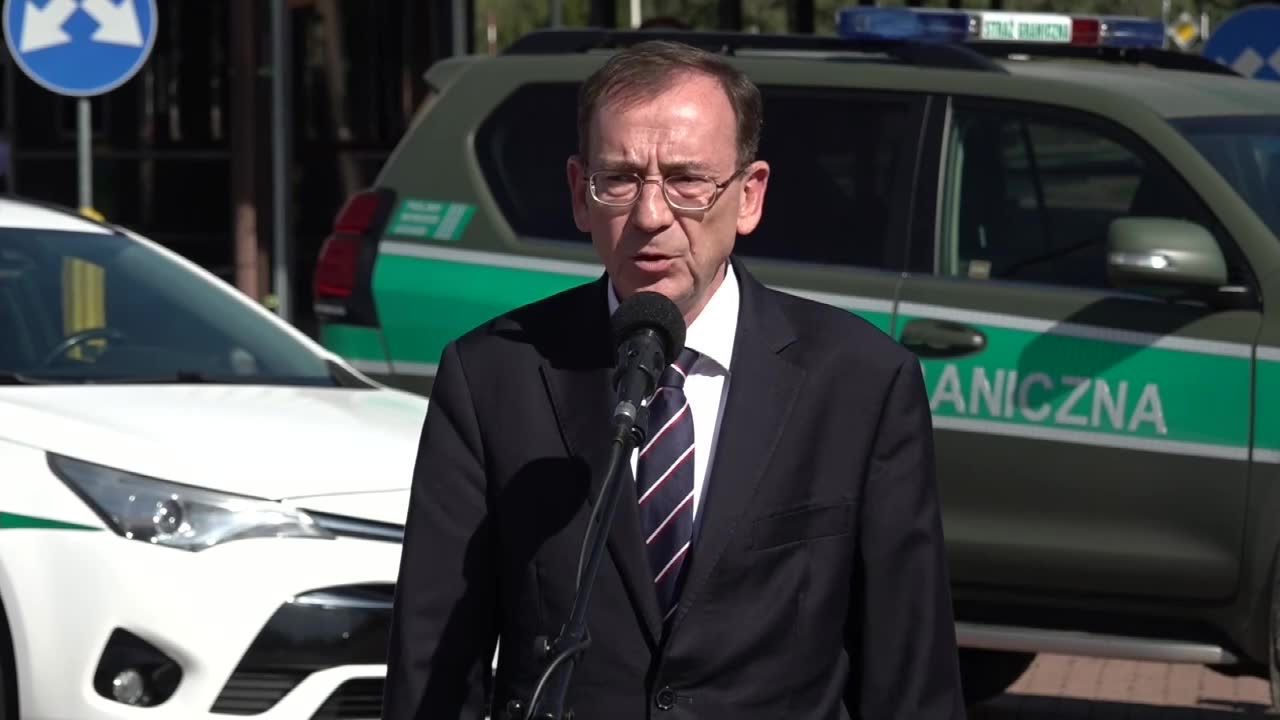 Szef MSWiA: Od niedzieli zakaz wjazdu do Polski samochodów osobowych zarejestrowanych w Rosji