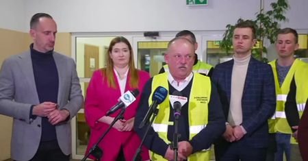 Minister rolnictwa w “dwutygodniowym” rządzie Morawieckiego rozmawiała z rolnikami blokującymi przejście w Medyce