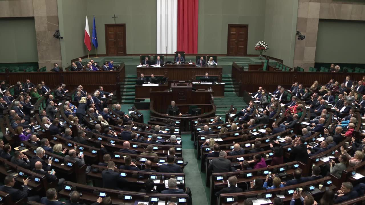 Sejm uchwalił ustawę o refundacji in vitro z budżetu państwa. Za było sporo polityków PiS