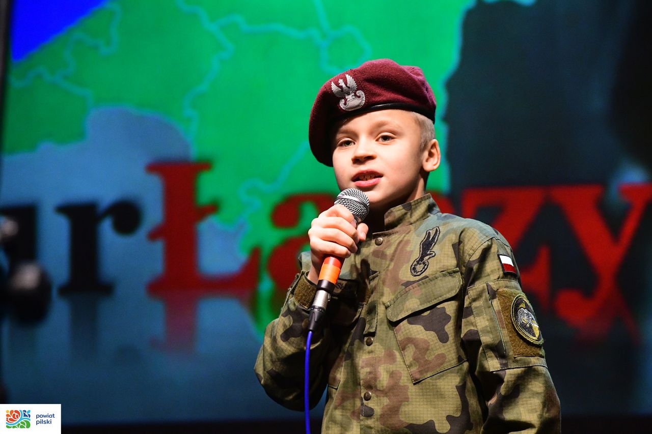 Powiat Pilski murem za polskim mundurem – koncert wsparcia