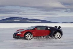 Bugatti Veyron na lodzie