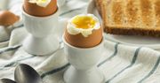 Dlaczego warto jeść jajko na miękko?