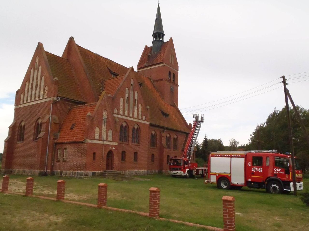 Strażacy kontrolowali kościoły