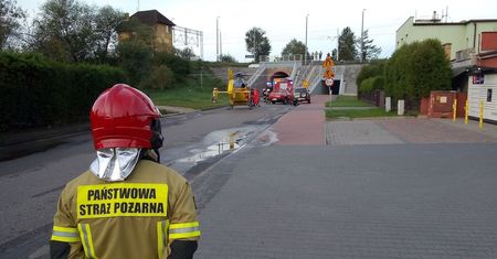 Pociąg potrącił kobietę