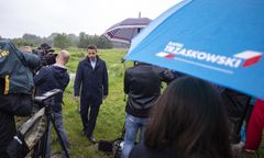 Wybory 2020. Rafał Trzaskowski w bastionie PiS. Doszło do przepychanek