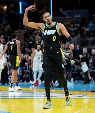 Niespodzianki w ćwierćfinałach turnieju NBA. Genialny Haliburton, Celtics już za burtą!