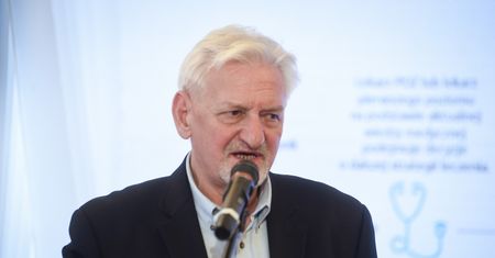 Koronawirus w Polsce. Prof. Horban: Serdecznie pozdrawiam ruch antyszczepionkowy