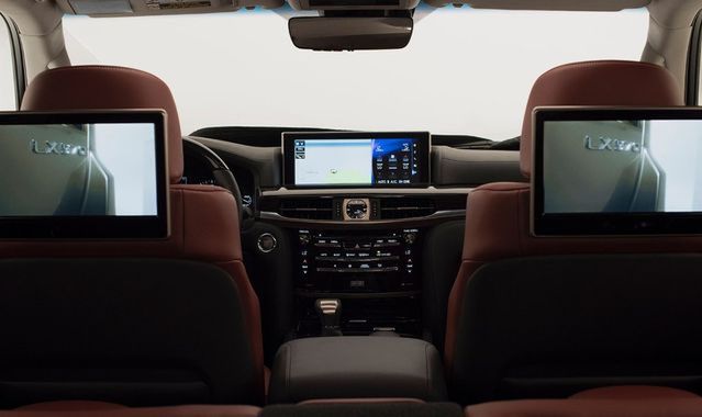 Lexusy z Apple CarPlay
