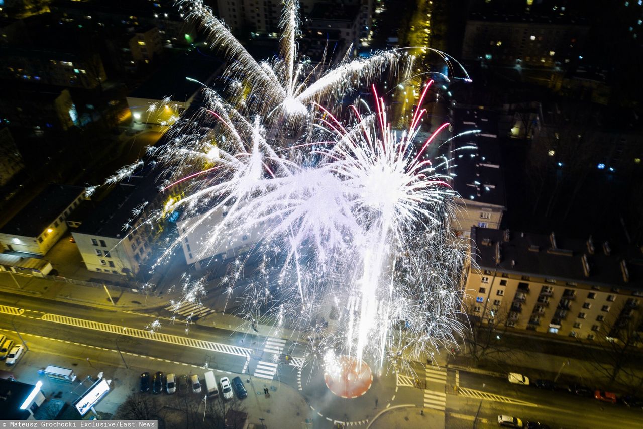 Sylwester 2020. Poważne obostrzenia. Wyjaśniamy, na co można sobie pozwolić w tę noc