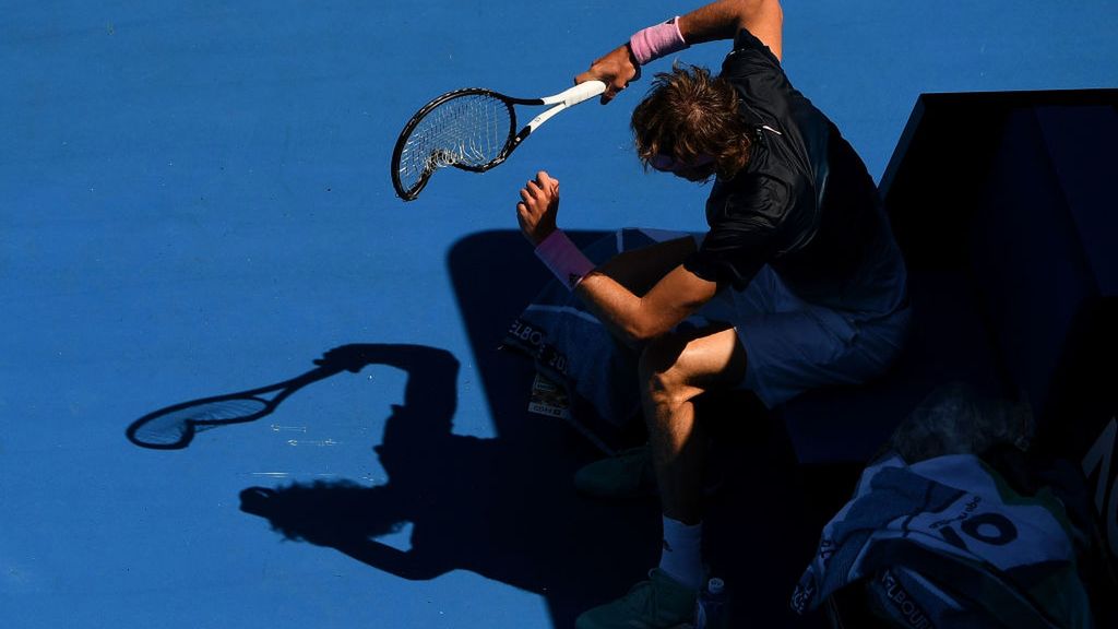 Zdjęcie okładkowe artykułu: Getty Images / Quinn Rooney / Na zdjęciu: Alexander Zverev niszczy rakietę