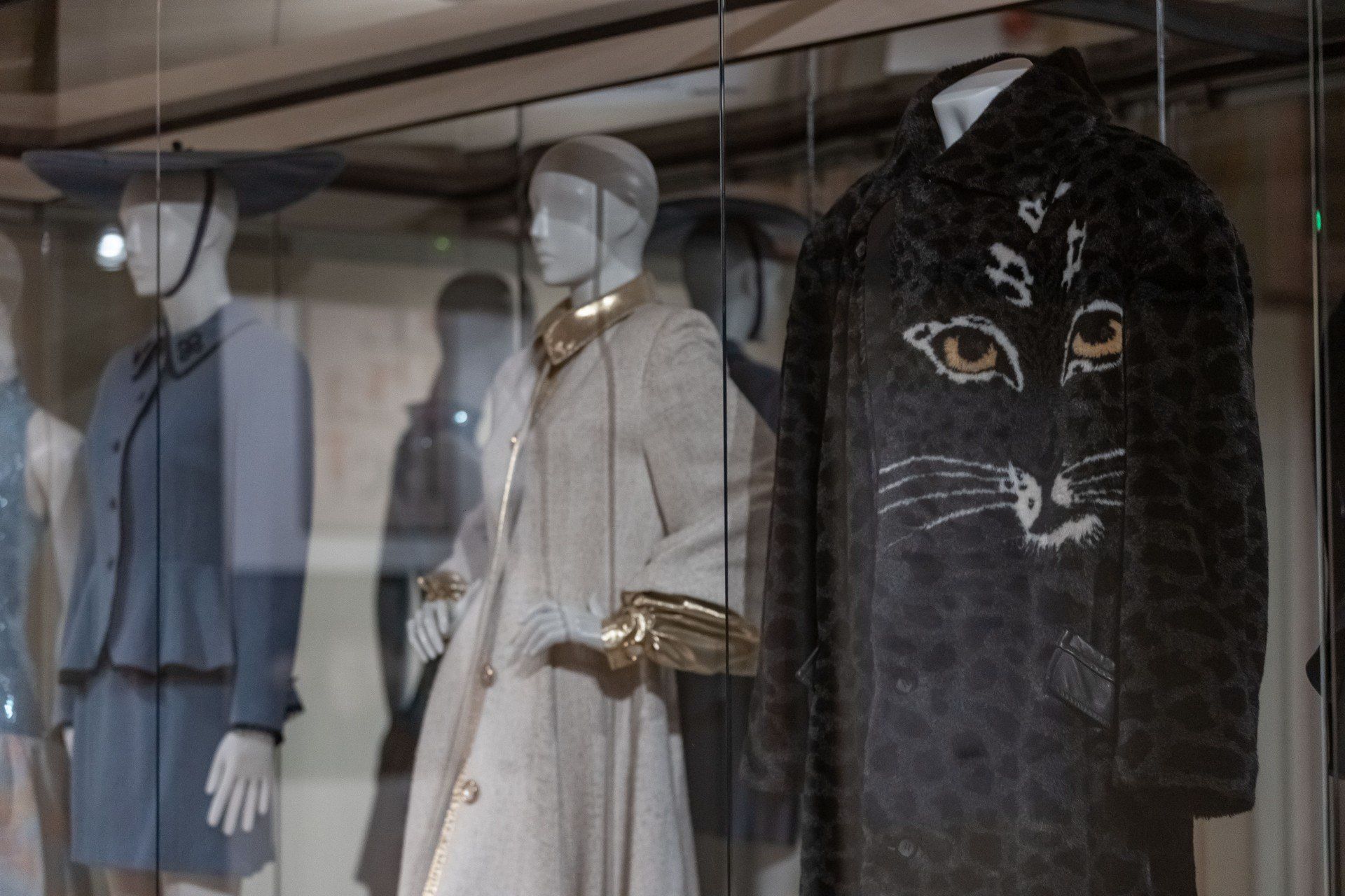 Projekty Jerzego Antkowiaka dla &#34;Mody Polskiej&#34; 