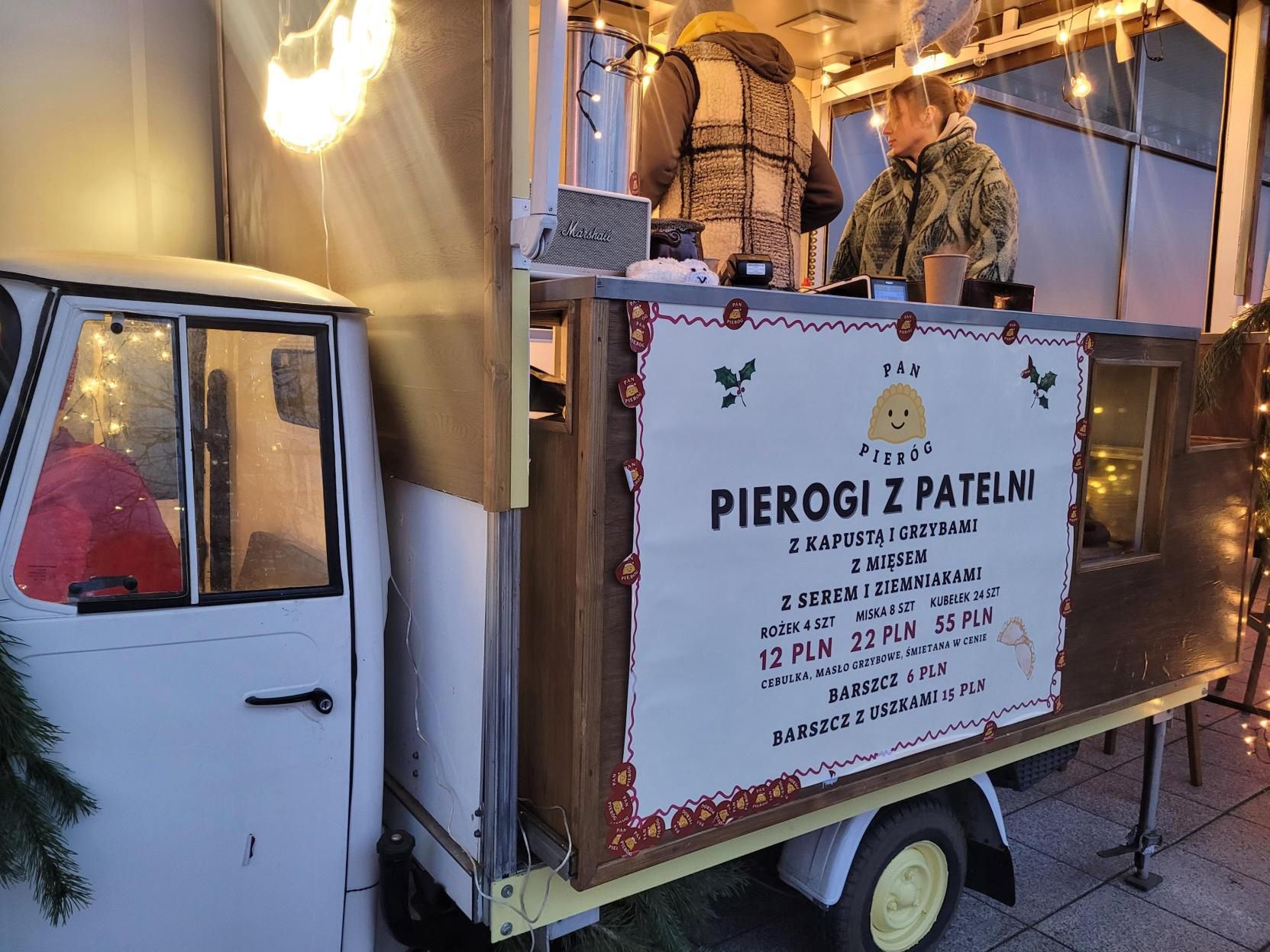 Food truck z pierogami z patelni Pan Pieróg