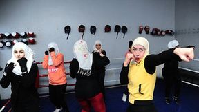 Niesamowite zdjęcia z Syrii. W Damaszku powstał klub pięściarski dla kobiet