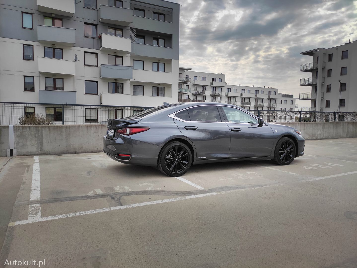 Lexus ES300h F Sport Edition