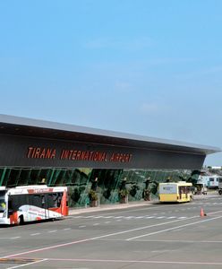 Ci pasażerowie mieli pecha. Nie zmieścili się do samolotu