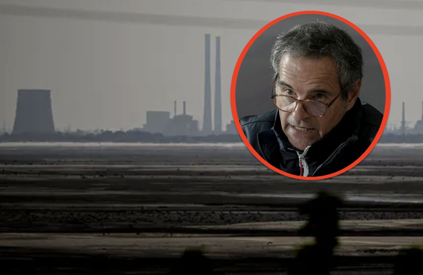 Agencja Energii Atomowej ostrzega. Nad Zaporożem unosił się dym