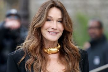 Wskoczyła w najmodniejsze rajstopy. Wiedziała, jak przyciągnąć uwagę