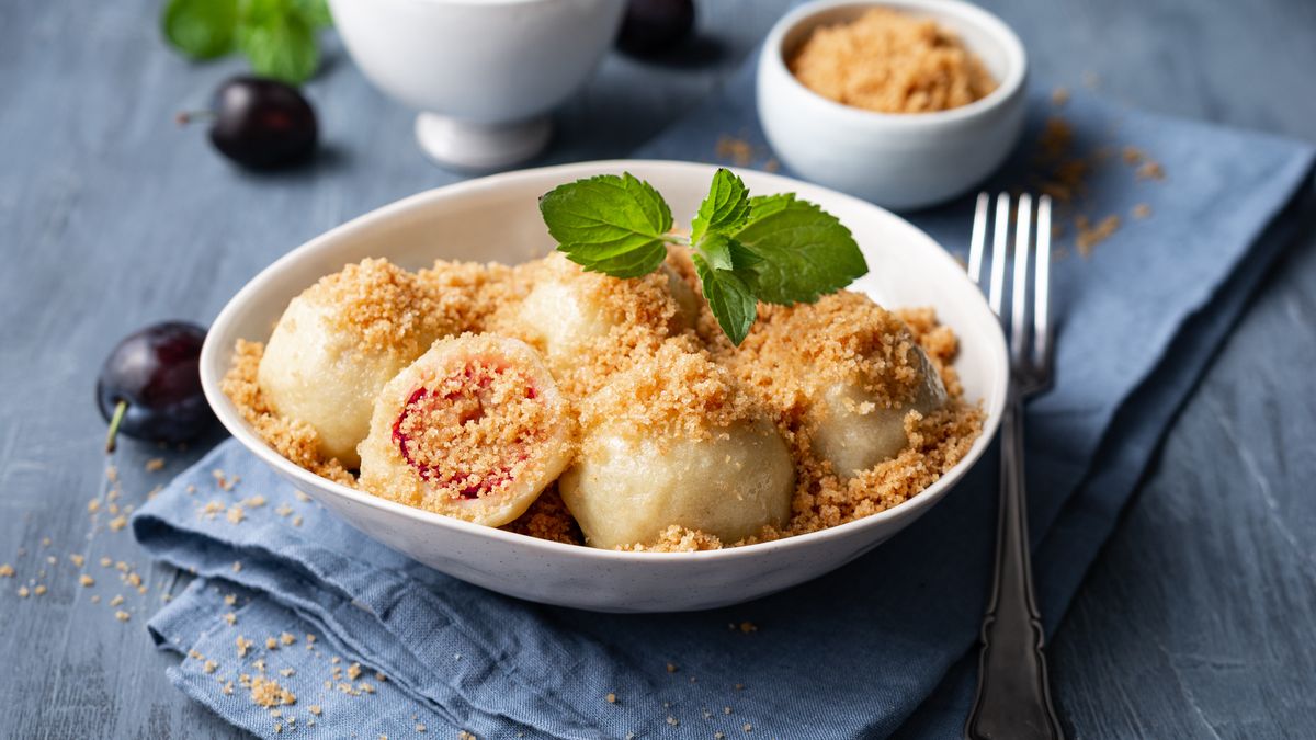 Knedle ze śliwkami mogą osłodzić jesienne dni!
